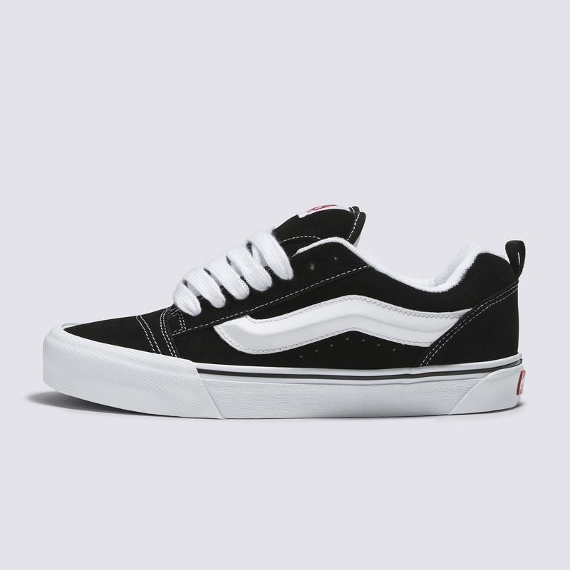 Vans - Knu Skool Black/True White - Lo Mejor De Vans - Solo Por $84990! Compra Ahora En Wallride Skateshop