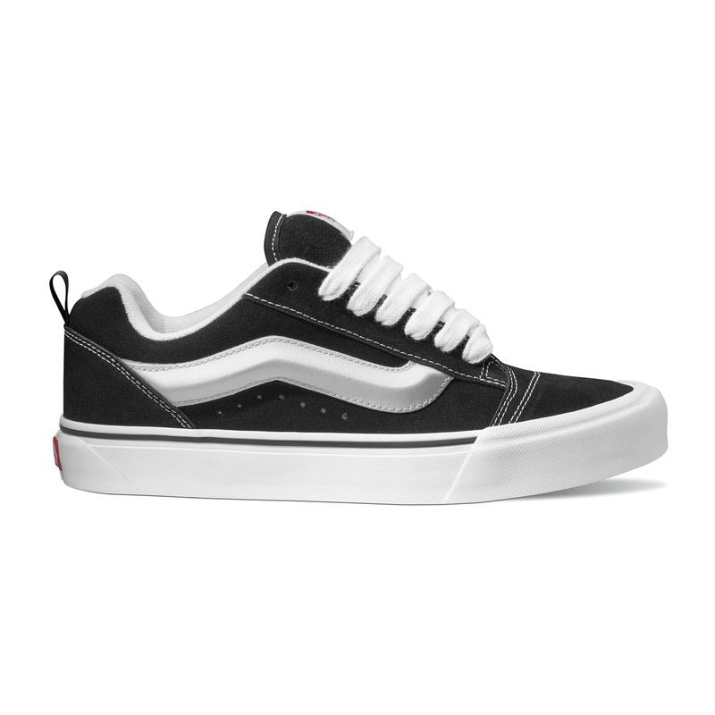Vans - Knu Skool Black/True White | Lo Mejor del 2024 en Wallride