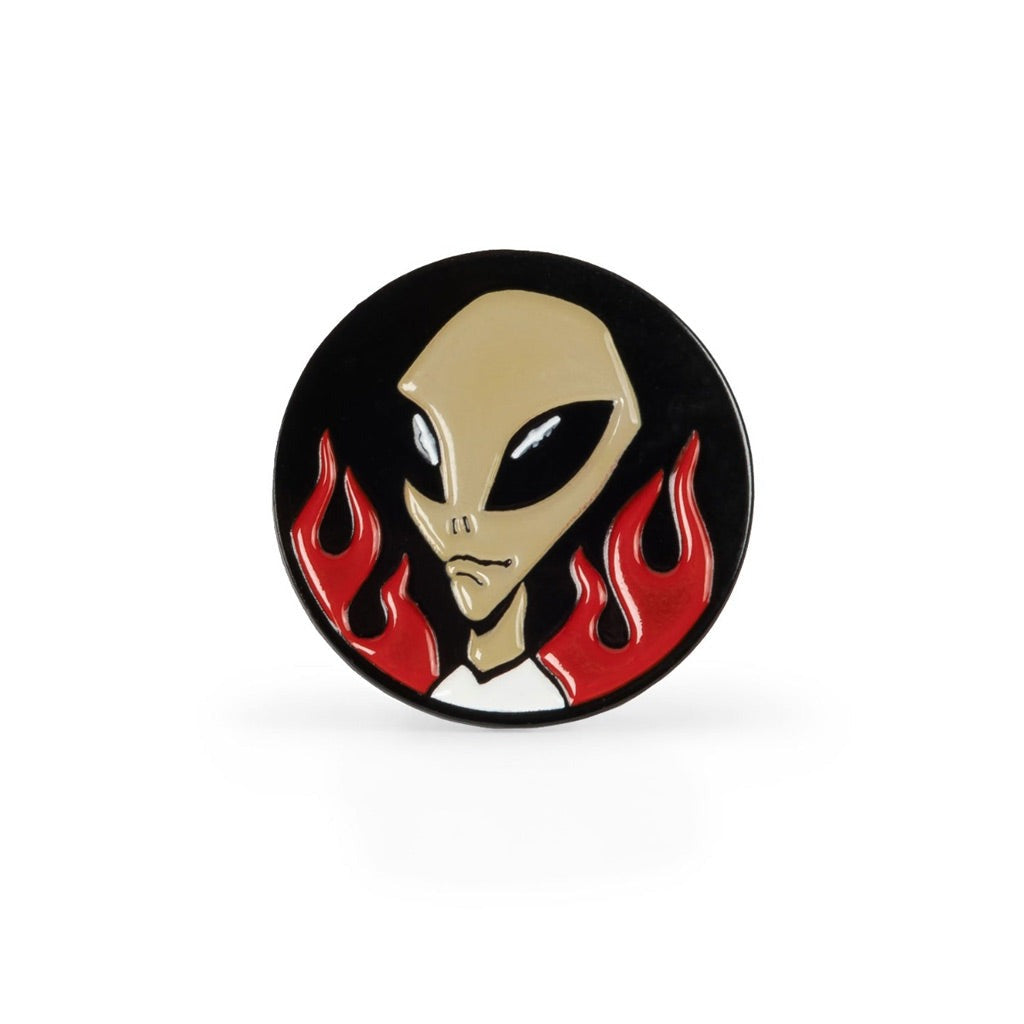 Thrasher - Pin Believe Alien AWS - Lo Mejor De thrasher - Solo Por $9990! Compra Ahora En Wallride Skateshop